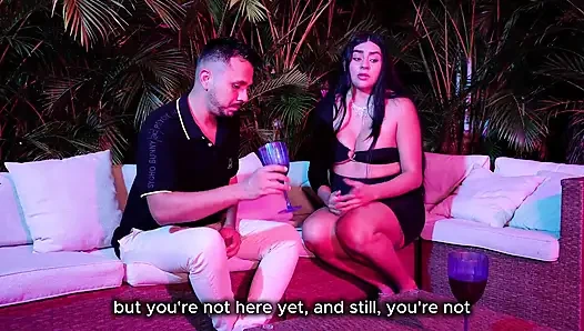 Bir Barda Büyük Götlü Ve Ateşli Hamile Bir Kadınla Tanışıyorum Ve Amına Boşalana Kadar Onu Beceriyorum