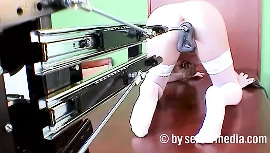Mega Orgasme Dengan Dildo Tebal