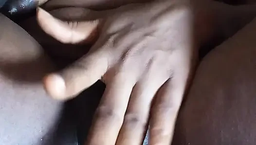 Mandi dan fingering memekku