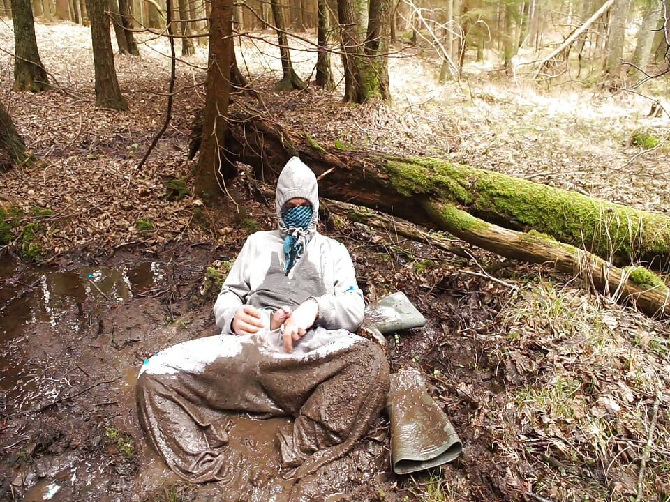 sweatpants wank in forest 2