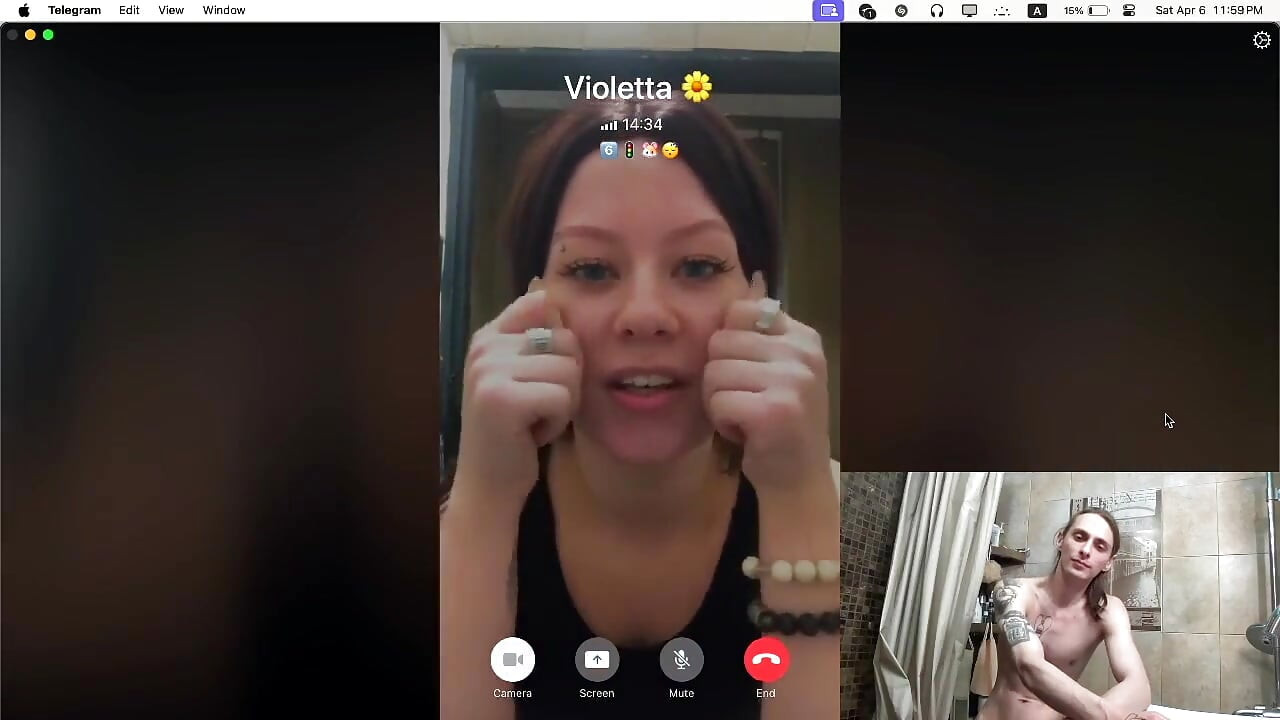 Webcam model får ham til at komme to gange via privat opkald!