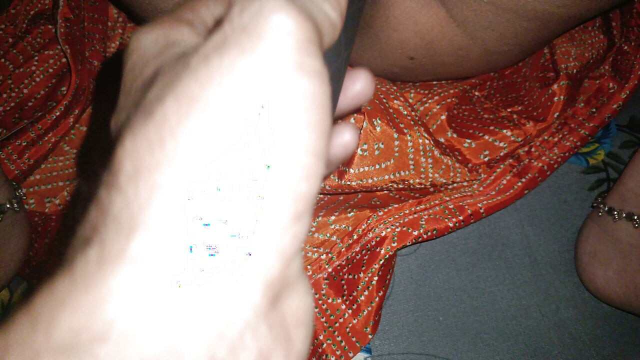 Sexy' bhabhi toys masterbating enjoy