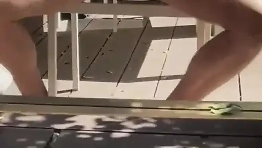 Str8 ev arkadaşımın sünnetsiz yarağını sıvazlarken bu videoyu buldum