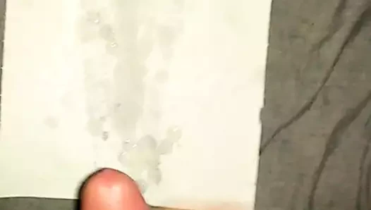 Ein bisschen wichsen und abspritzen