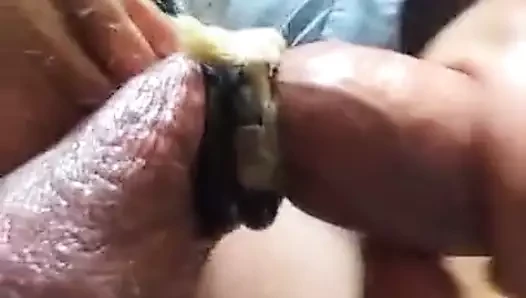 ben oynuyorum boşalmaya hazır.