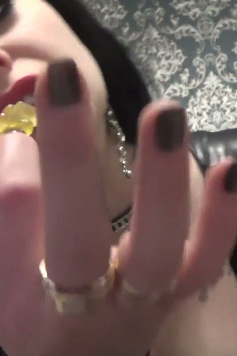 7 Slaves for Succubus! Eating Fetish!