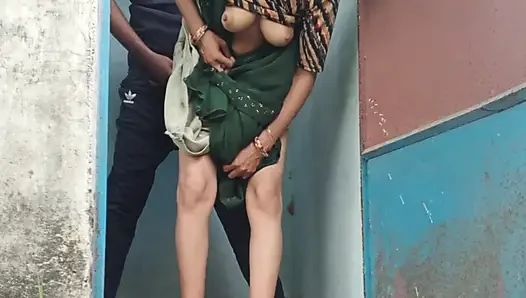 Jangan berhenti, entot aku dong