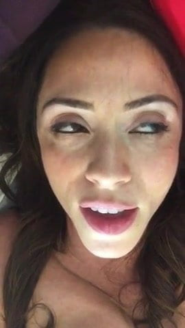 Ariella Hitachi 4