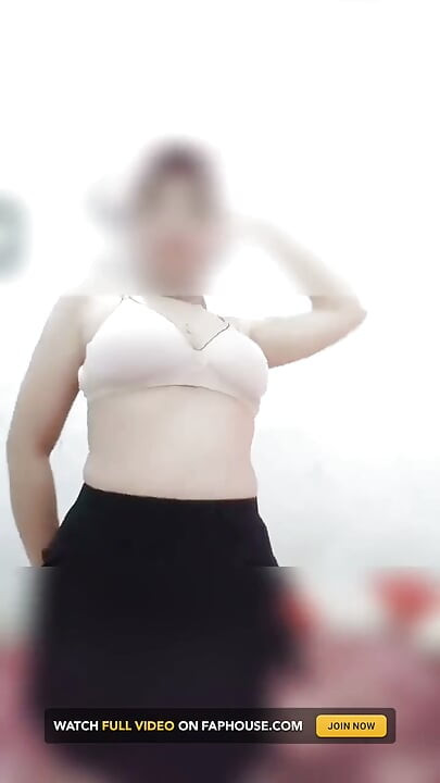 Hijab Nude Dance
