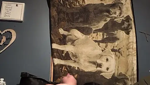 Kocamdan hiçbir ilgi almadan bırakıldıktan sonra. Kendimi memnun etmek ve biraz eğlenmek için yalnız zaman buluyorum