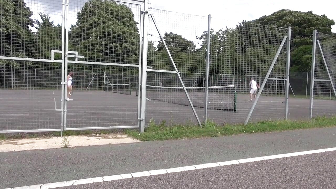 Horny brunette gets fucked by her stepon