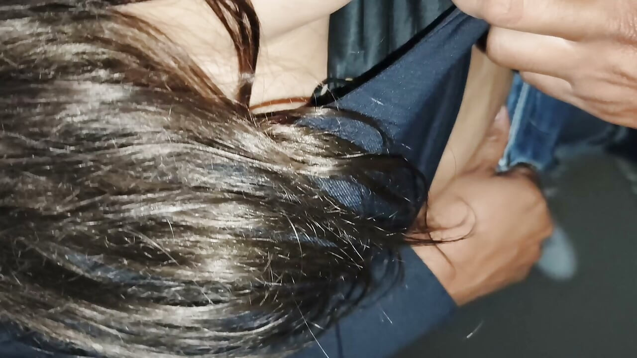 Sex in the public motel with a young poor whore, arrecha gets fucked by a cheap cell phone after the party.