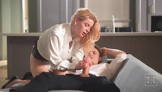 Nyepong mantanku dengan cepat sebelum berangkat kerja. 4K HD Tim Team