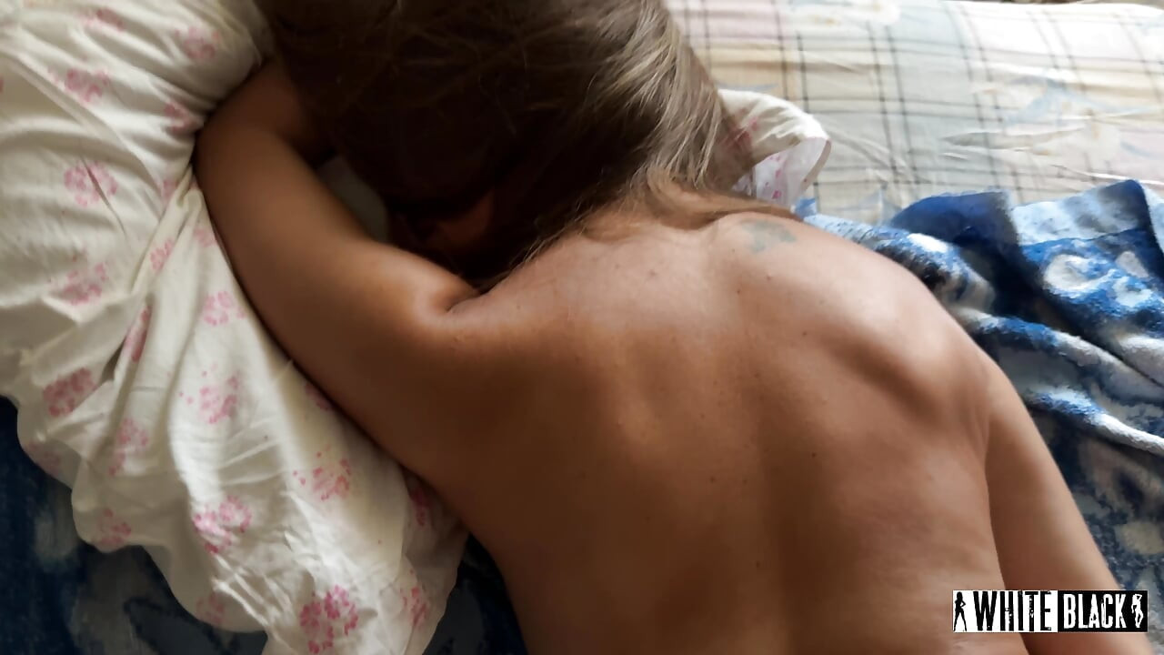 The stepson woke up his lustful nymphomaniac stepmother with his big cock and filled her with cum