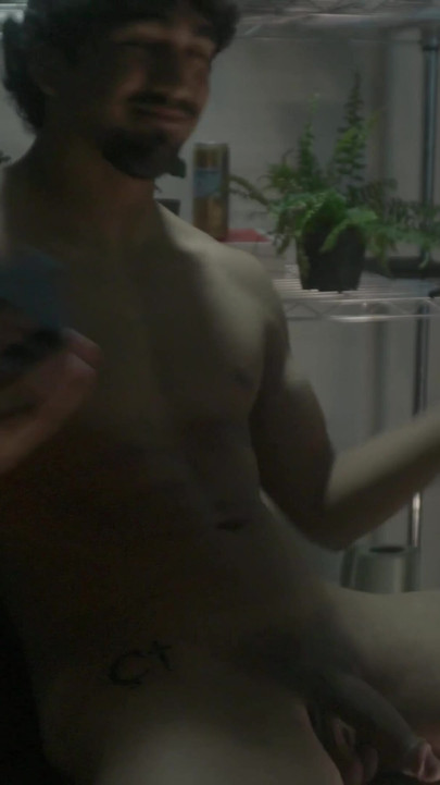 "hej muškarci" i on je 20-godišnjak koji se žali dok mu je kurac napolju | Klip 1