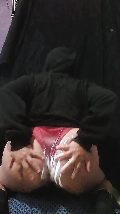 흑인 대물 자지에게 따먹히는 운 좋은 흑인 대물 자지