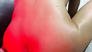 ضوء أحمر أحب كيف تشعر مؤخرتي بالاسترخاء