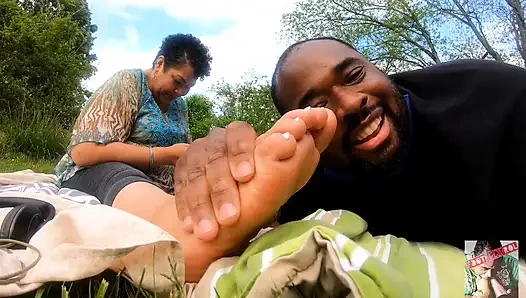 Giving Sunny12s Professional Masseuse an Overdue Foot Massage N Feet Sucking