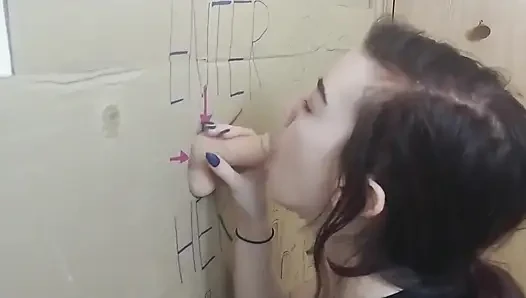Fitur Ganda Gloryhole