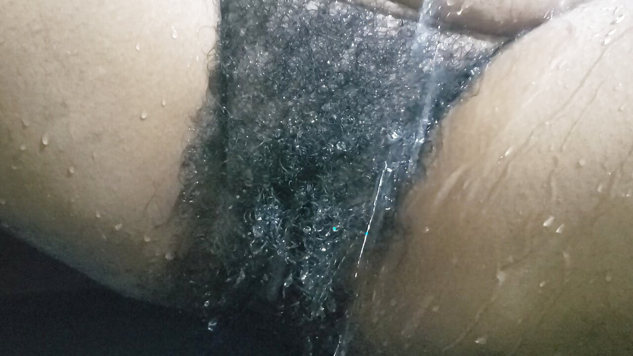 Homemade Sex Under the Waterfall, Hot Wife Big Pussy & Hairy Pussy Close up Carrying