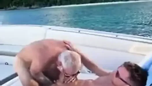 Hot daddy threesome in caribbean