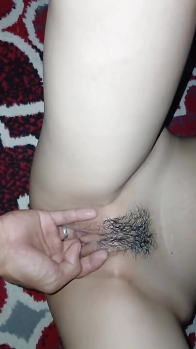 Two Naughty High School Teen Lovebirds Play Fingers until They Squirt
