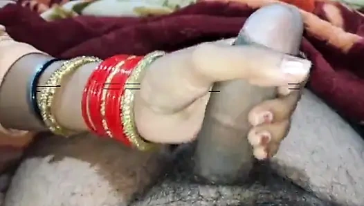 Desi mommy lund chus kar mal pi gyi