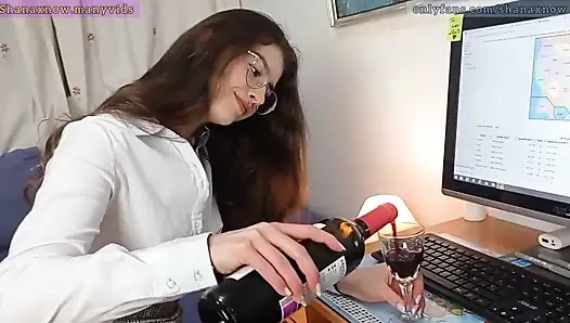 Murid remaja 18 tahun dientot sama gurunya sendiri. Shanaxnow