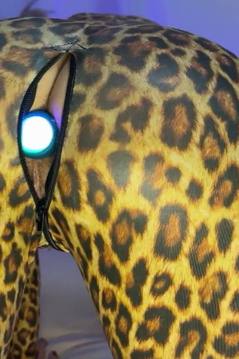 Selbst meine kleidung hält mich nicht davon ab, spaß zu haben