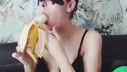 Do a on a banana, very sensual