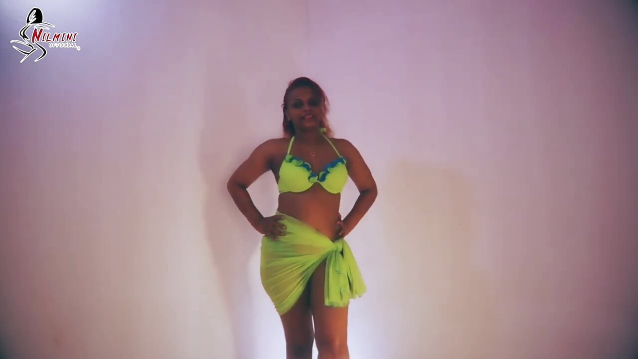 Parlak mavi ve yeşil tam kapaklı bikini seti vurgunda deneyin _ sl moda günlüğü