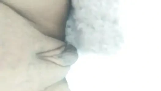 Пухлая, сладкая и широкая