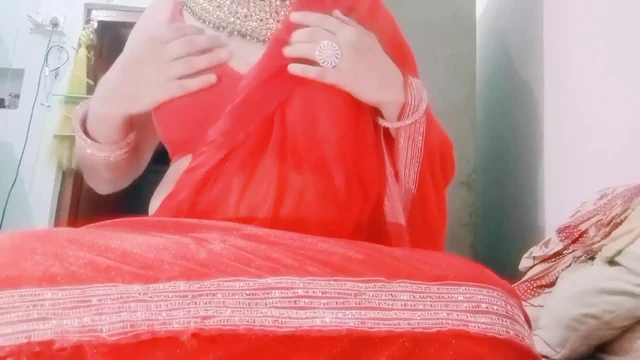 Indian Gay Crossdresser Real XXX Sex in Red Saree Hard Fuck