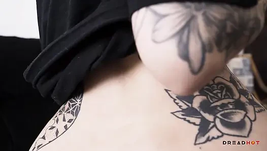Dreadhot's Dicker Hintern Nimmt Monsterschwanz Für Anal Creampie