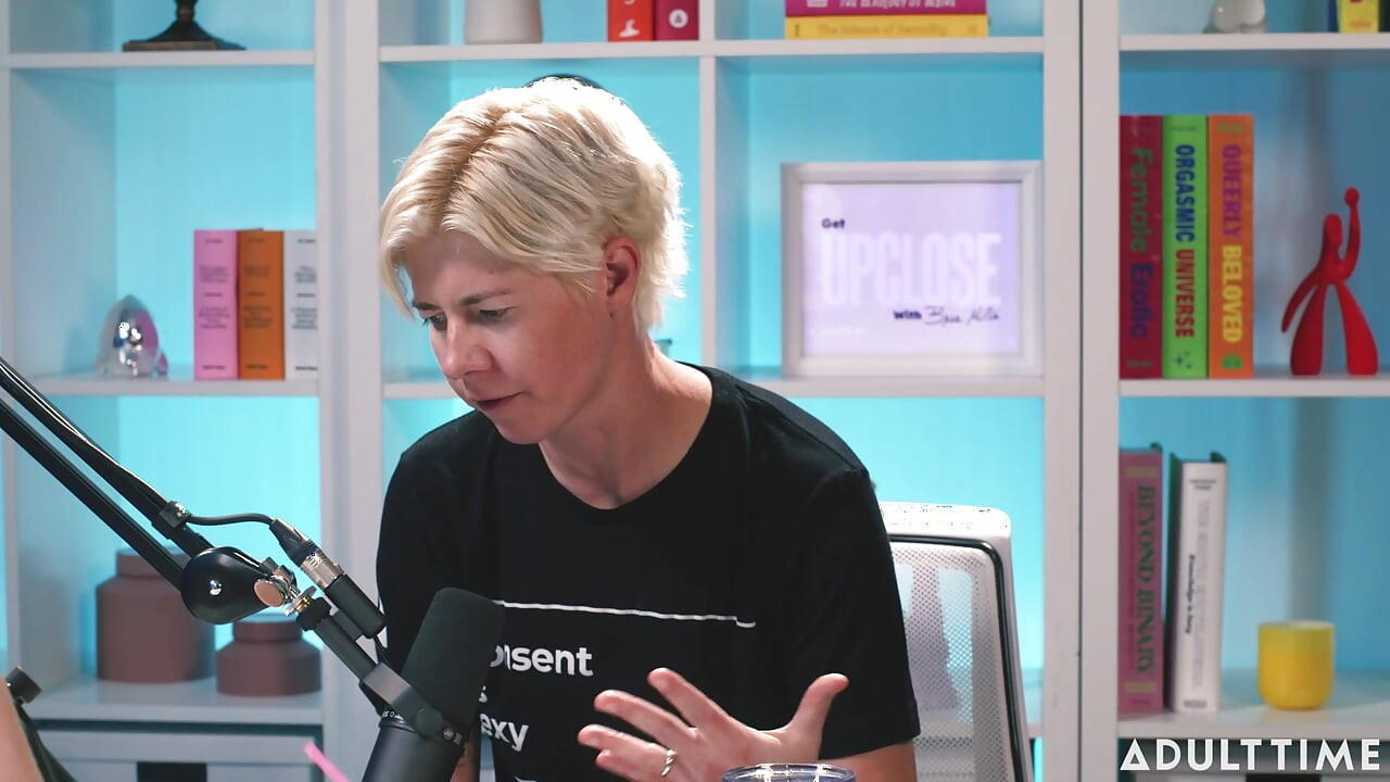 Lilly Bell exhibicionismo, sexting y delegación de poder | el podcast de tiempo para adultos