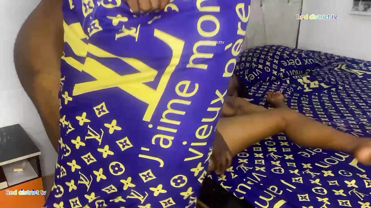 Antes mesmo de eu entrar, sua energia me puxou no desejo misturado com amor, grande alto