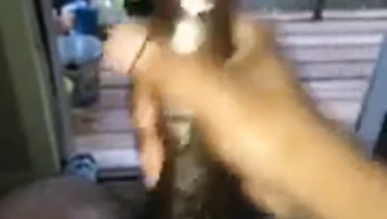 Büyük çük okşayarak