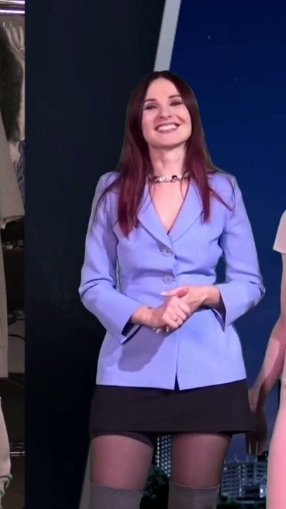 Jeny Smith och Astra bestämde sig för att göra en ny SFW-video för YouTube, men Astra hade sina egna planer 😏 | Klippa 1