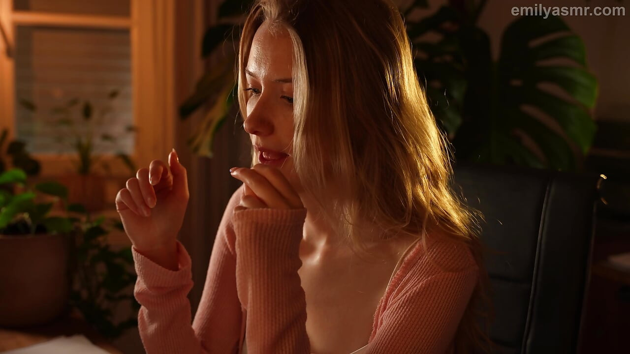 Събеседването за работа става горещо със секретарката... – ASMR