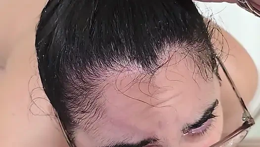 золотой дождь, и я кончаю у нее в глотку