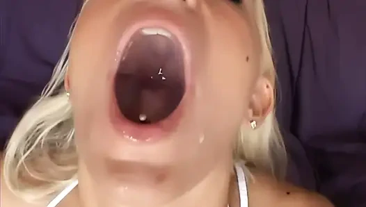 Trina Michaels: İçimde İki büyük penis istiyorum