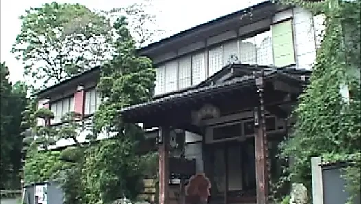 P128G03 The beautiful proprietress of a quiet mountain hot spring inn near Tokyo. Lesbian sisters, forbidden sex at home!　A sensual erotic drama that evokes the Showa era!
