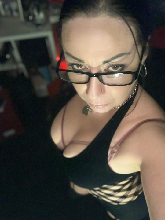 BambiAmbita and kinky tribute with Lelo
