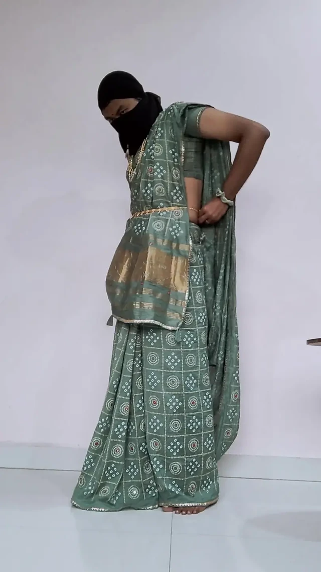 Gujrati style saree wearing