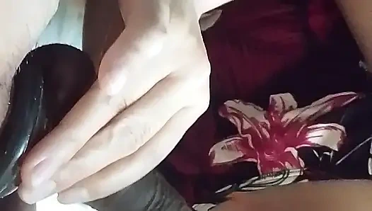 Bana sikimi emmek istediğini söylüyor