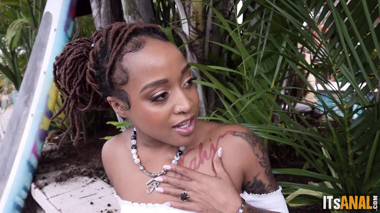 Mena's Upside Down Anal Experience