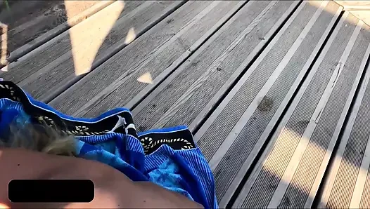 Luna, an amateur couple, gets sodomized in nature and ejaculated on her face