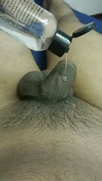Profiter pendant que la femme n'est pas à la maison.. Sensation réelle et sexe. Jeune mec frais.