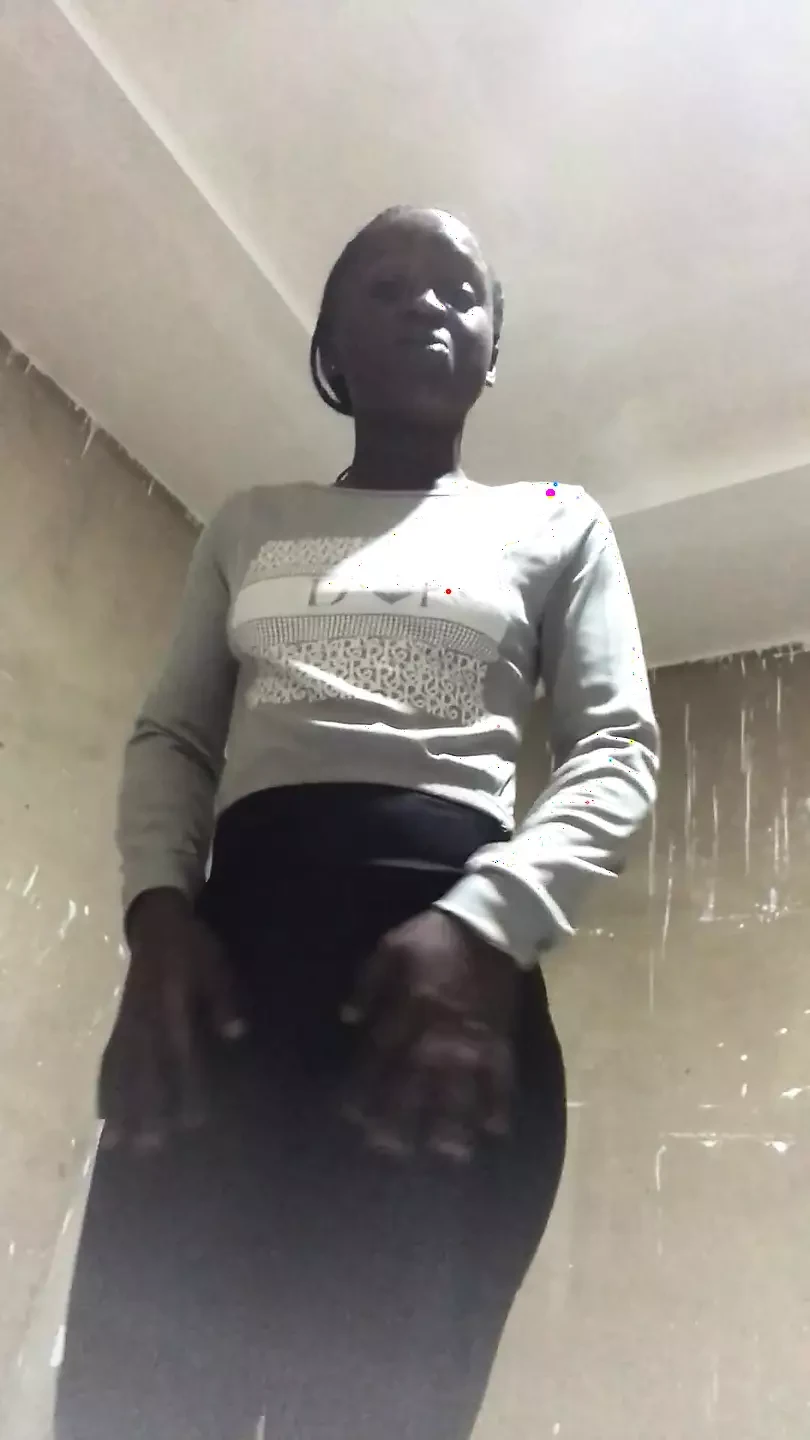Am the hottest girl on the internet