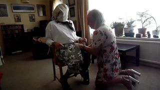 Sonya&#39;s eerste bezoek - de fauteuil